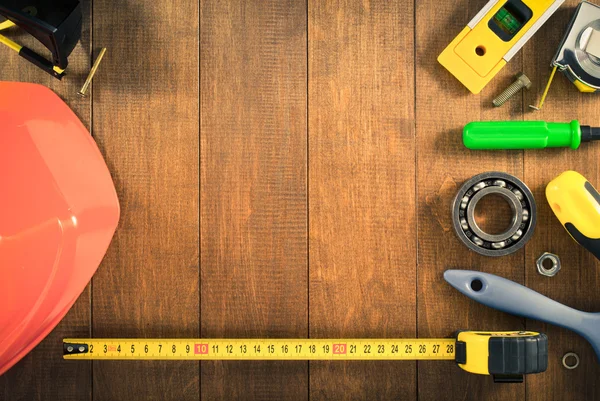 Herramientas e instrumentos de trabajo sobre madera —  Fotos de Stock