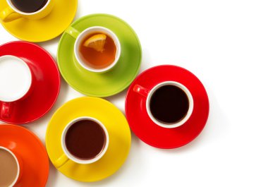 Bir fincan beyaz kahve. 