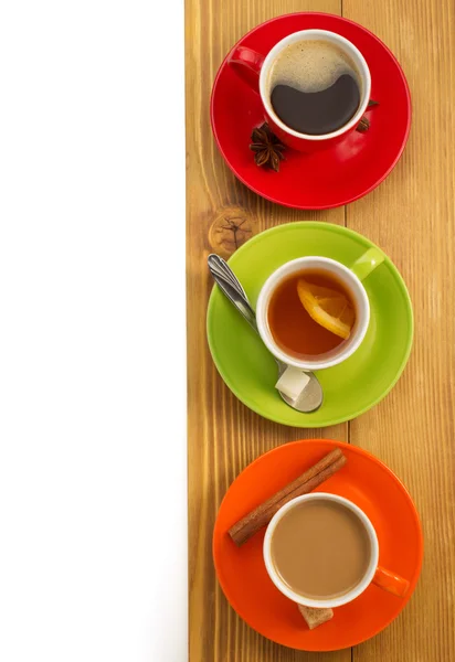 Tasse Kaffee auf weiß — Stockfoto