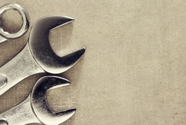 İngiliz anahtarı araçları, metal