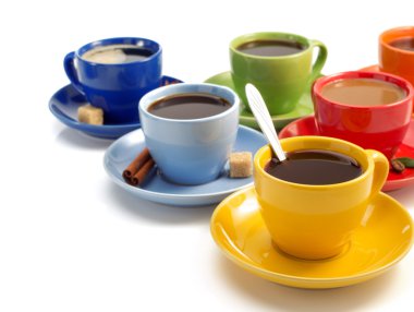 Bir fincan beyaz kahve. 