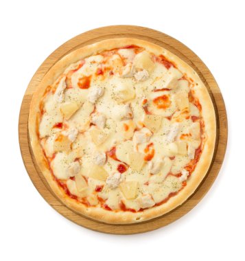 Pizza beyazda izole. 