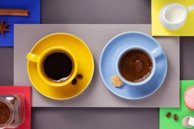 Soyut arkaplanda kahve fincanı, kağıt yüzey dokusu