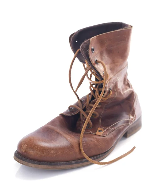 Botas Vintage Viaje Cuero Viejo Zapatos Aislados Sobre Fondo Blanco —  Fotos de Stock