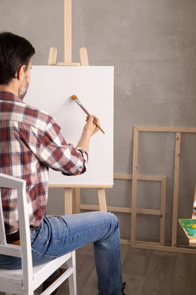 Artista Masculino Trabajando Pintura Hombre Artista Pintor Estudio Creativo Como — Foto de Stock