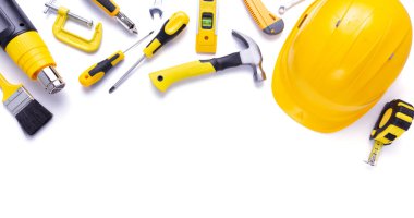 Beyaz arkaplanda izole edilmiş inşaat araçları. Renovatin için araç