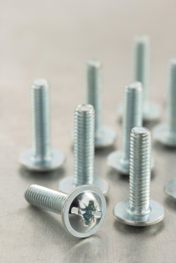 araç metal arka cıvata