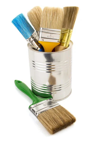 Paint bucket and paintbrush on white — Stock Photo, Image