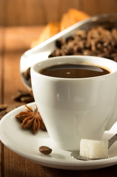 Cup of coffee on wood — Stock Photo, Image