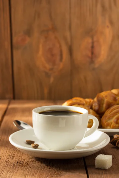 Xícara de café em madeira — Fotografia de Stock