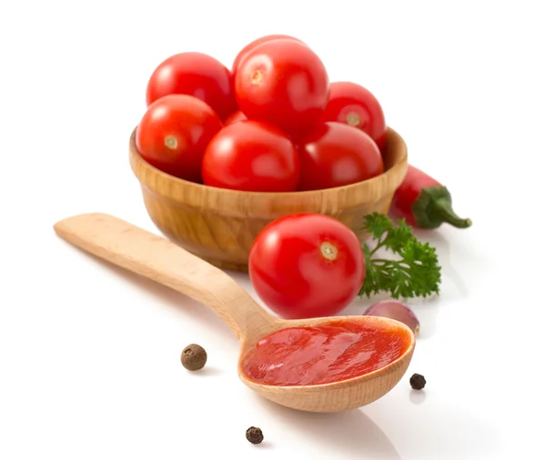 Molho de tomate em colher — Fotografia de Stock