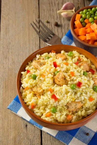 Cuenco lleno de arroz — Foto de Stock