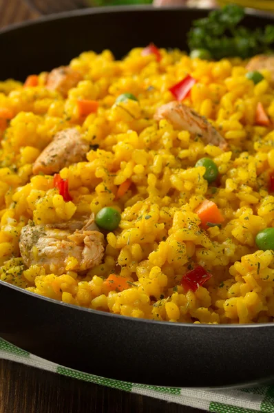 Sartén llena de arroz — Foto de Stock