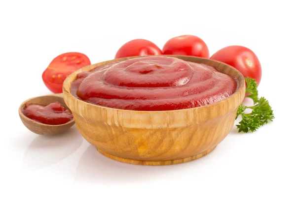 Sos pomidorowy na białym tle — Zdjęcie stockowe