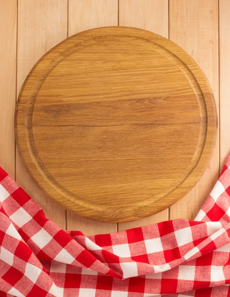 Servilleta y tabla de cortar en madera — Foto de Stock