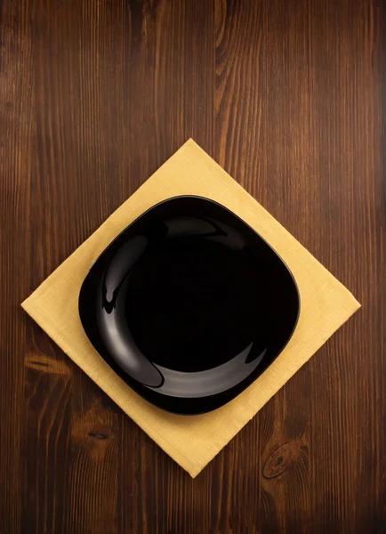 Prázdný talíř na stůl — Stock fotografie