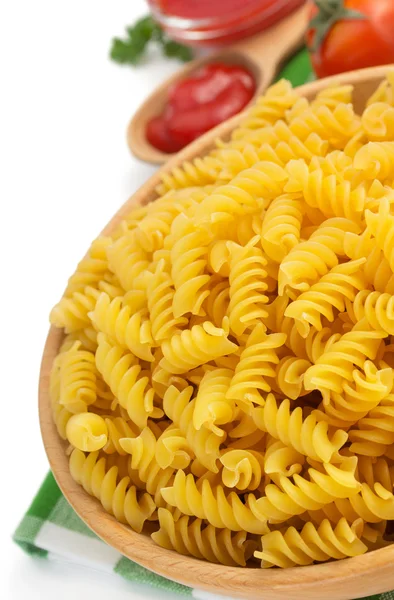 Pasta fusilli i skål — Stockfoto