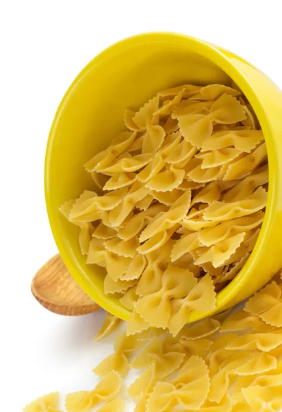 Pasta farfalle in kom — Stockfoto