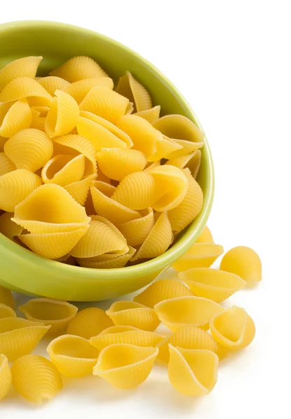 Pasta shell i skål — Stockfoto