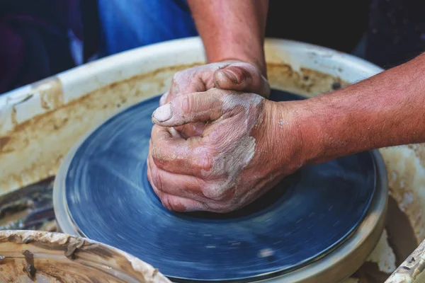 Potter Forms Future Product Piece Clay Potter Wheel Potter Hands — Stock Photo, Image