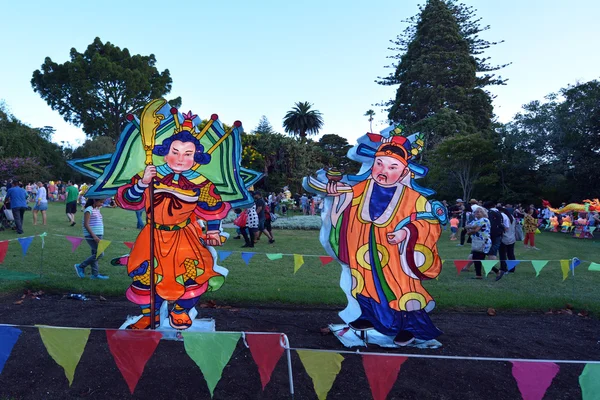 Handgemaakte lantaarns van de Chinese draak in Auckland Lantern Festival — Stockfoto