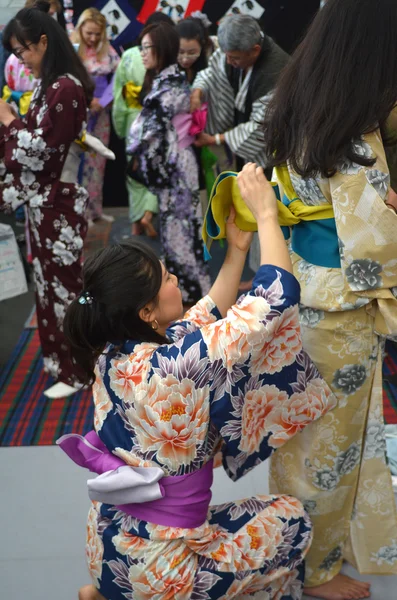 Auckland Apr 2016 Mulheres Japonesas Vestindo Quimono Quimono Uma Roupa — Fotografia de Stock