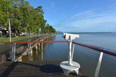 Queensland Avustralya Cairns Esplanade sokak dürbün