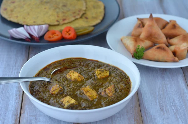 Punjabi Palak Paneer schotel — Stockfoto