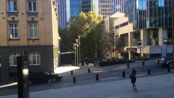 El lapso de tiempo de la gente caminando en Auckland City — Vídeo de stock