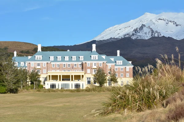 Monte Ruapehu e il castello nel Parco Nazionale del Tongariro — Foto Stock