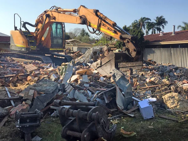 Excavadora Casa Demolida Propiedad Casi 800 Casas Históricas Están Siendo — Foto de Stock
