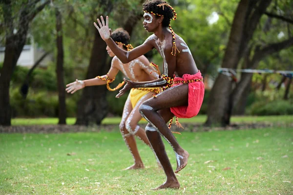 Perth Ene 2021 Los Aborígenes Australianos Bailan Danza Tradicional Durante — Foto de Stock