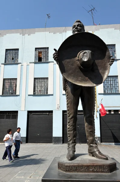 Monumento a mariachi Javier Solis in Piazza Garibaldi — Foto Stock