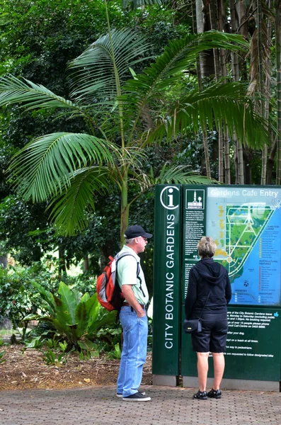 Besökare på Brisbane City Botanic Gardens — Stockfoto