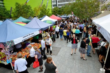 Jan çiftçi pazarlarında Brisbane şehrinde güçler