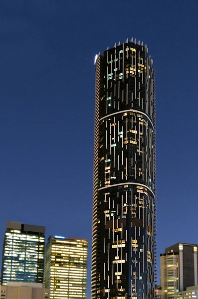 Brisbane Skyline - Infinity Tower — Stock Photo, Image