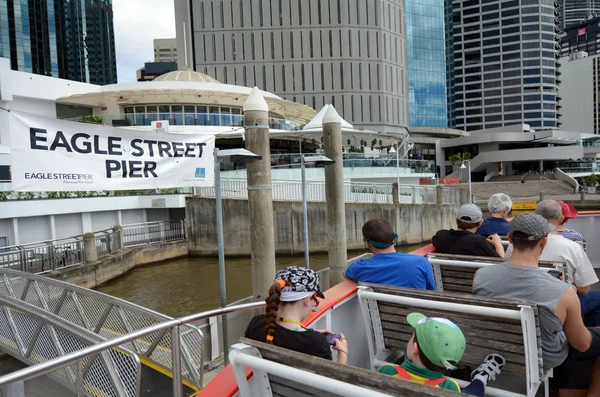 Eagle Street Pier ferry wharf in Brisbane — Stock Photo, Image