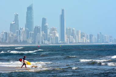 Sörfçü sörfçü cennet Queensland Avustralya