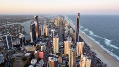 Surfers Paradise manzarası - Queensland Avustralya