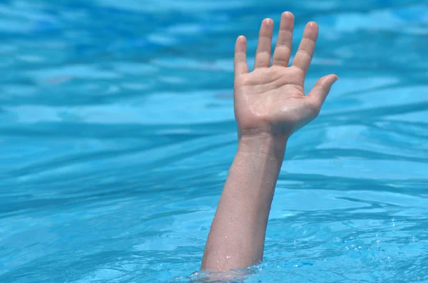 Hand of a drowning person — Stock Photo, Image