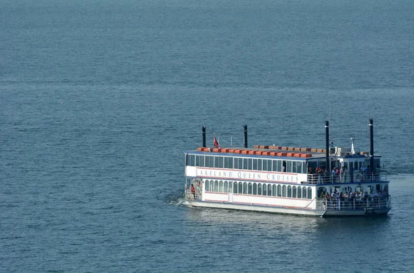 莱克兰女王邮轮在罗托鲁阿湖 — 图库照片