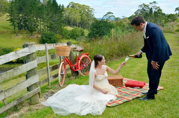 Marido e esposa no dia do casamento — Fotografia de Stock