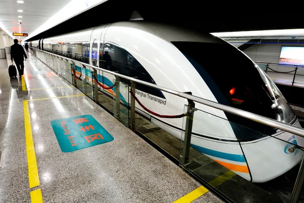 Shanghai maglevtåg - Shanghai Transrapid — Stockfoto