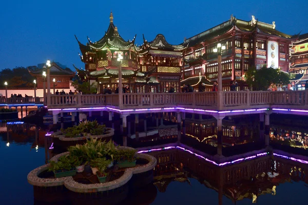 Shanghai - centro comercial Yuyuan turístico — Foto de Stock