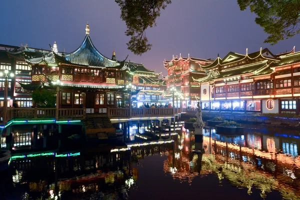 Shanghai - centro comercial Yuyuan turístico — Foto de Stock