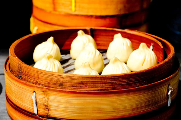 Chinesische Dim Sum Knödel Essen — Stockfoto