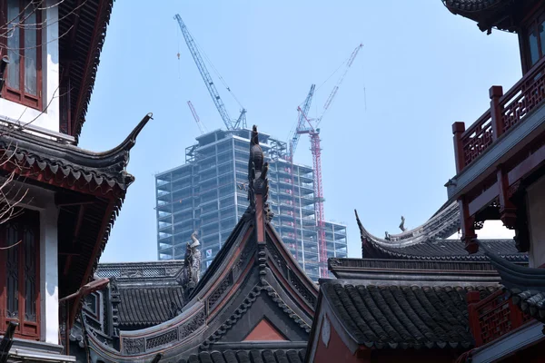 Nouveau gratte-ciel construit à Shanghai — Photo