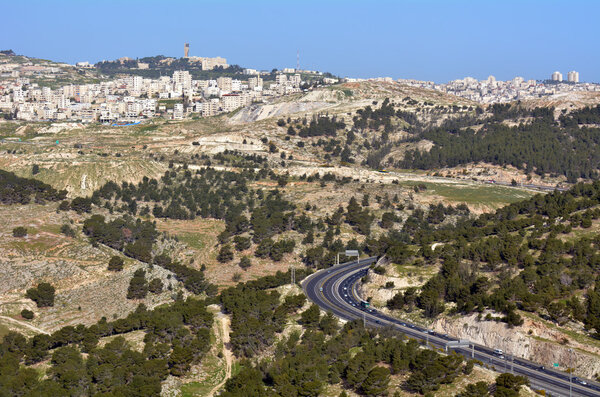 Traffic on the east passage in Jerusalem