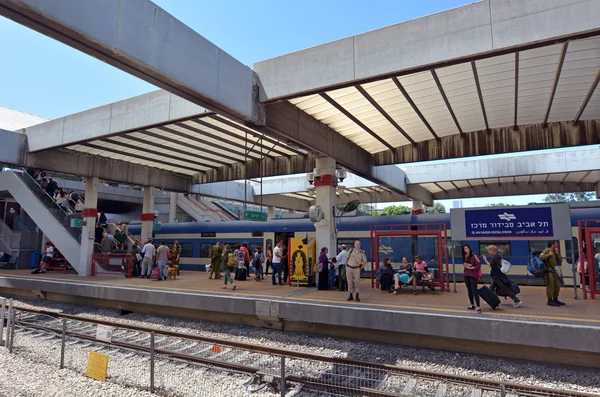 Tel Aviv Savidor merkez tren istasyonu — Stok fotoğraf