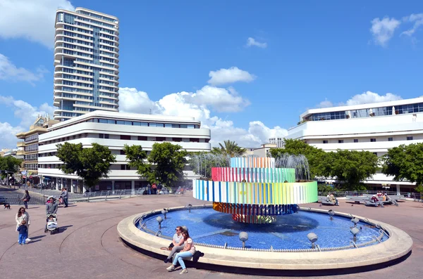 Fire and Water Fountain in Tel Aviv - Israel — Stock Photo, Image